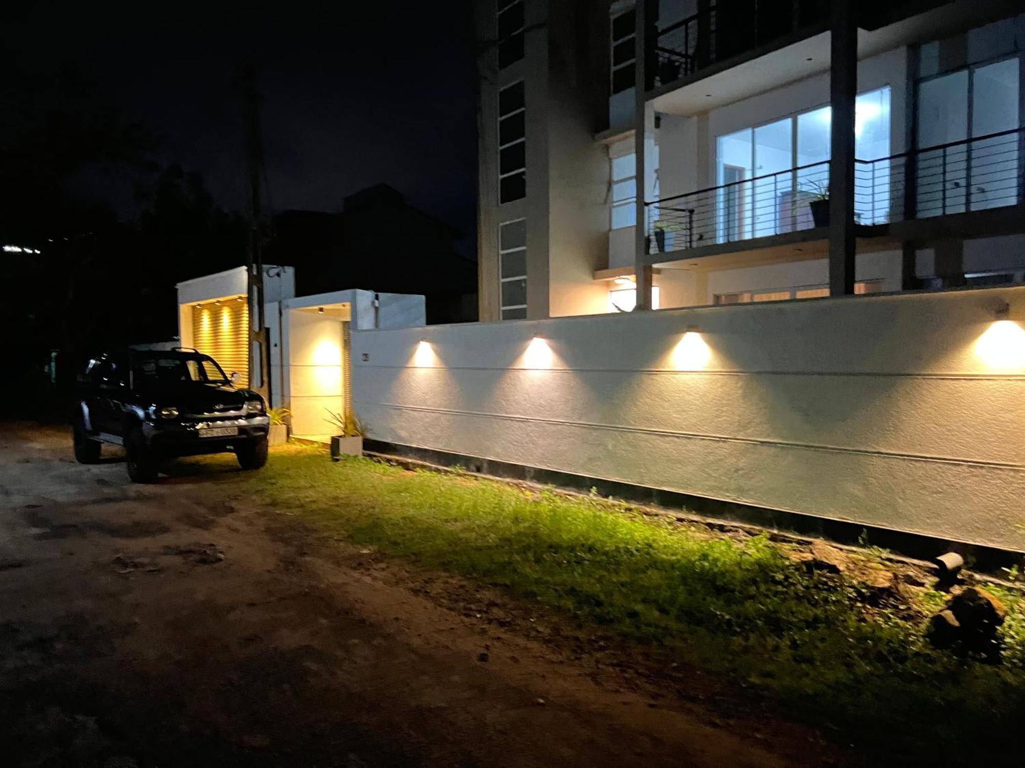 Silina Airport Transit Hotel & Residence Katunayaka Exterior foto